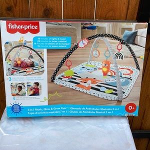 Fisher- Price 3-in-1 Music, Glow & Grow Gym NIB